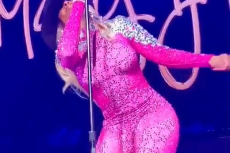 Celeb Style: Mary J. Blige Got the Crowd Moving for the Royalty Tour Wearing an Angel Brinks ‘Megatron’ Catsuit