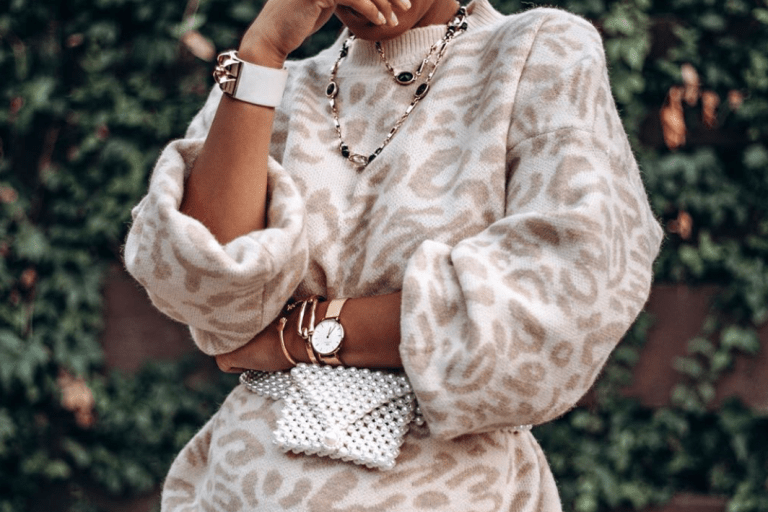 Bomb Accessories Trend: Pearl Bags