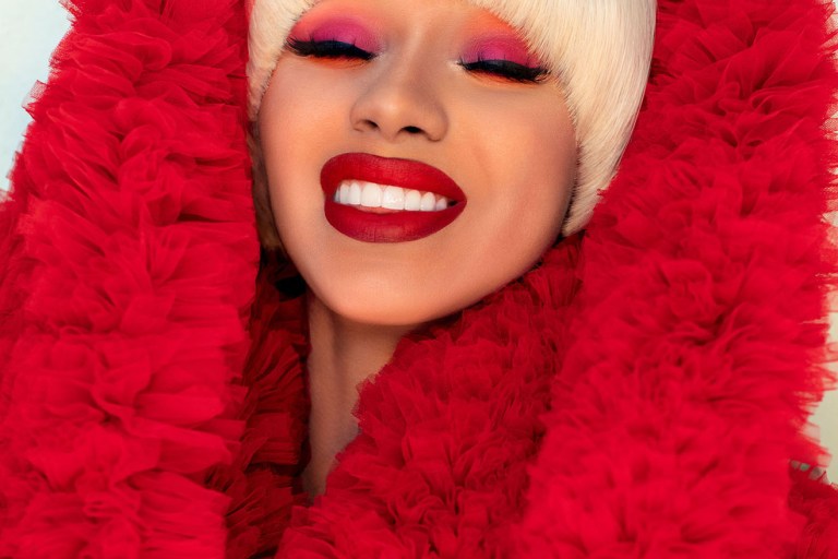 Is an Airbrush Makeup Kit Worth It?