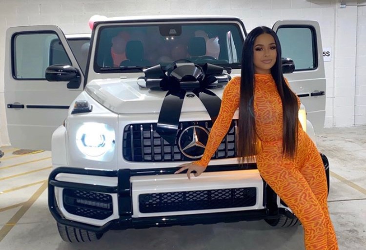 Taina ( @LatainaX3 ) Wears Orange Maisie Wilen Top and Leggings To Celebrate Her Birthday