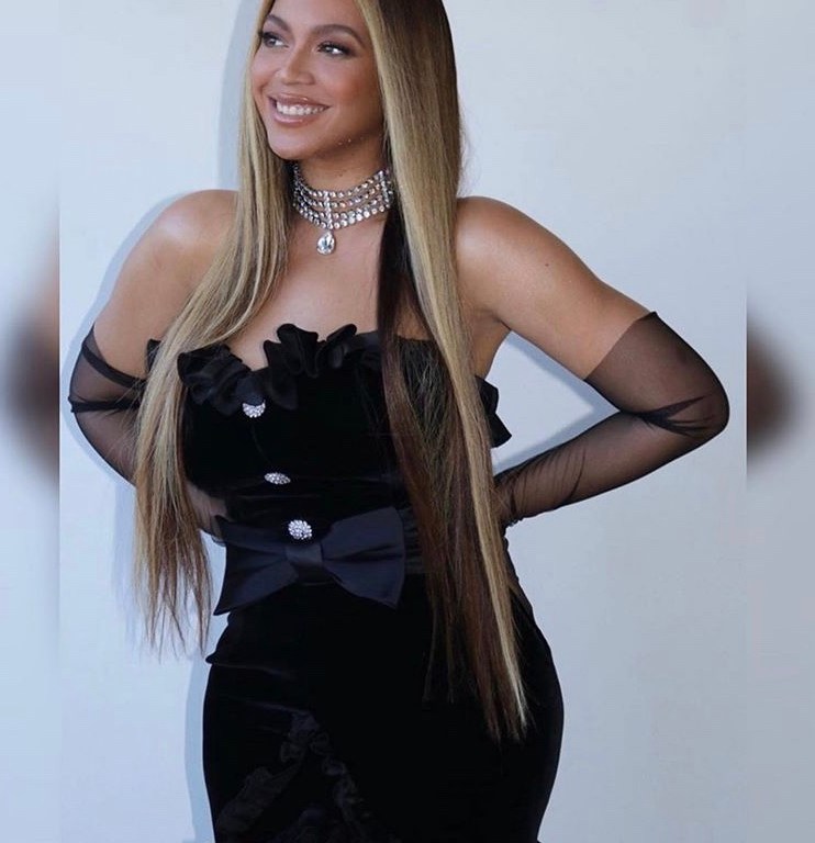 Beyonce Wears Alessandra Rich Black Strapless Ruffle Sweetheart Gown to the 2020 BET Awards