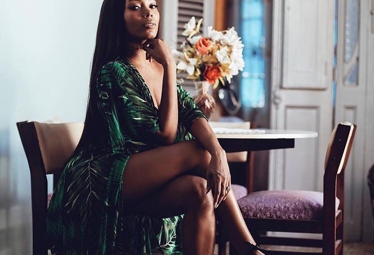 Charming Outfits for a first date