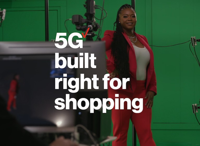 Claire Sulmers Shows the Future of Fashion: Verizon 5G Enables 3D Shopping and a Virtual Boutique Experience