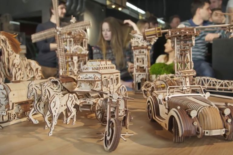 Unique Wooden Mechanical Models «UGears Models»