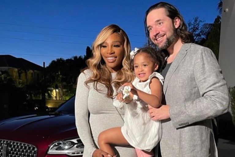 Serena Williams Posed With Her Husband Alexis Ohanian and Daughter Olympia in Naked Wardrobe Grey Long Sleeve Mini Dress