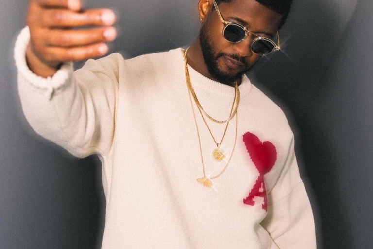 Wardrobe Inquiry: Usher’s Instagram Ami Paris A Heart Top