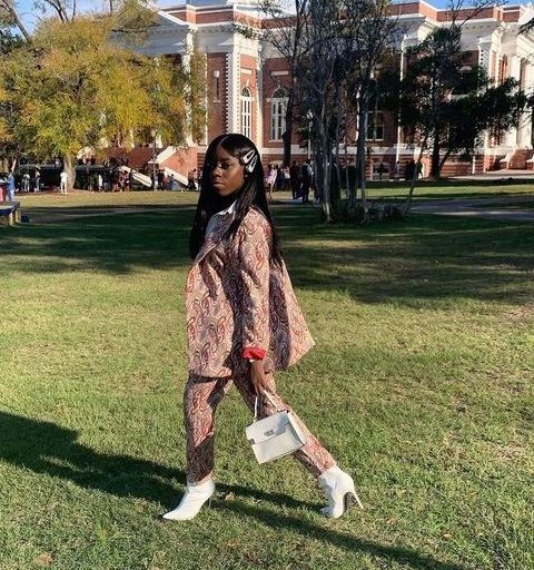 Fashion Bombshell of the Day: Tia from Texas