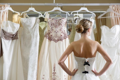 Top reasons to rent your wedding dress