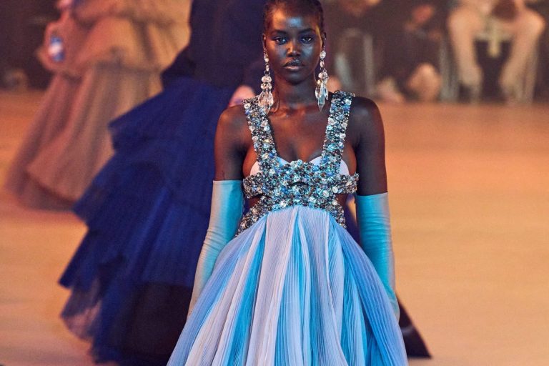 Paris Fashion Week Scoop: 6 Trends as seen at Off-White, Balmain, Dior, Balenciaga and More!