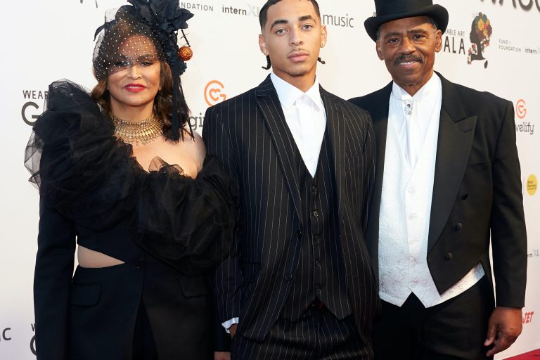 On TheStateofFashion.Bulletin.com: With All the Looks at the Wearable Art Gala, all We can Talk about is Julez Smith