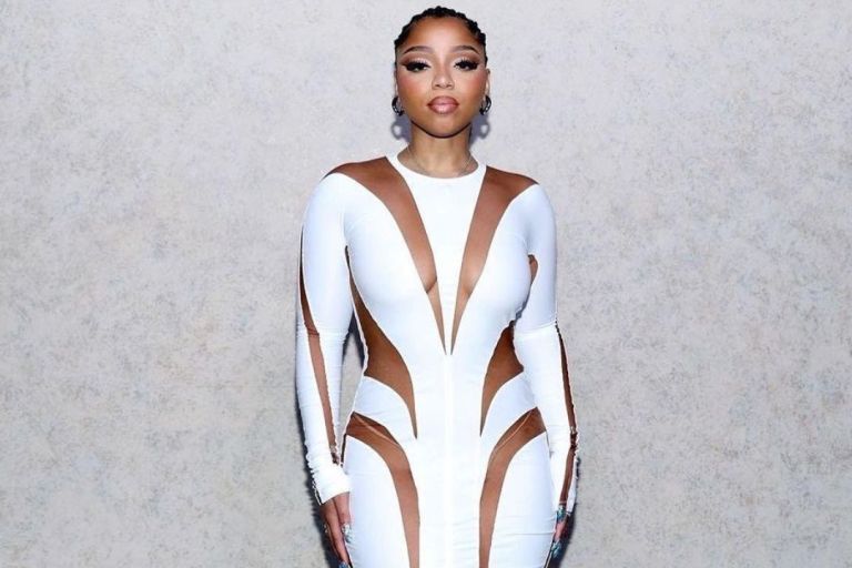 Chloe Bailey Attended the Hall of Fame Induction for Dwayne Wade in a $2,010 White Mugler Spiral Illusion Dress