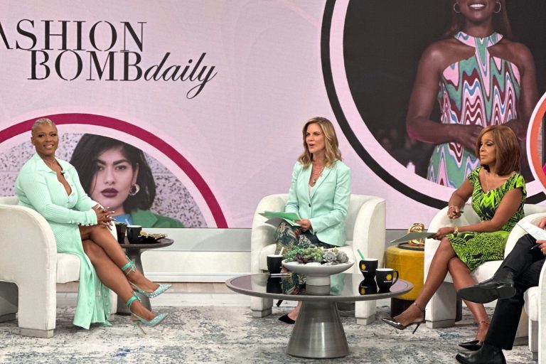 Watch Now: BeautyLifeFun CEO Claire Sulmers on CBS Mornings with Gayle King!