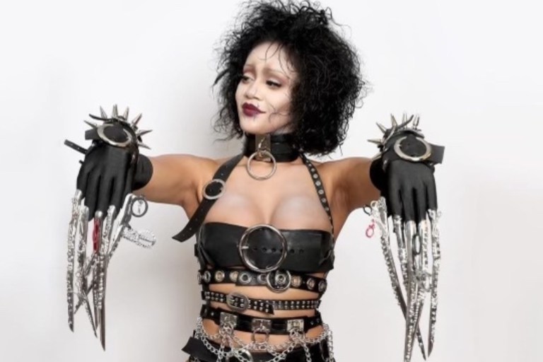 Saweetie Holds The Best Halloween Manicure Title After Her Miss Edward Scissorhands Viral Moment