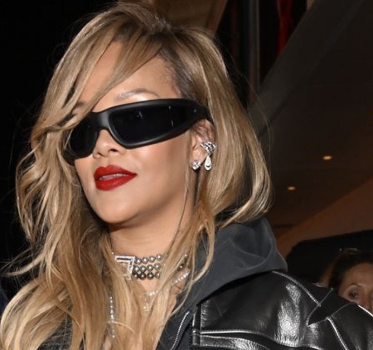 Fashion Bomb Hair: We Are Here For Rihanna’s Honey Blonde Hair Era