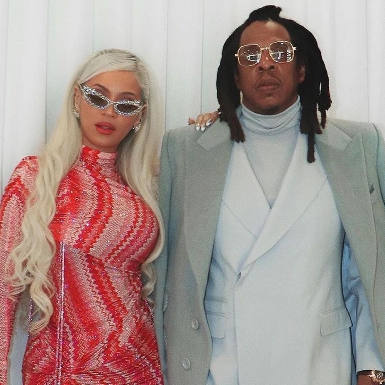 Beyonce Wears Pink Missoni Dress and Valentino Platform Pumps to Lebron James’ Studio 84 Birthday; Jay Z Looks Dapper in Dolce & Gabbana