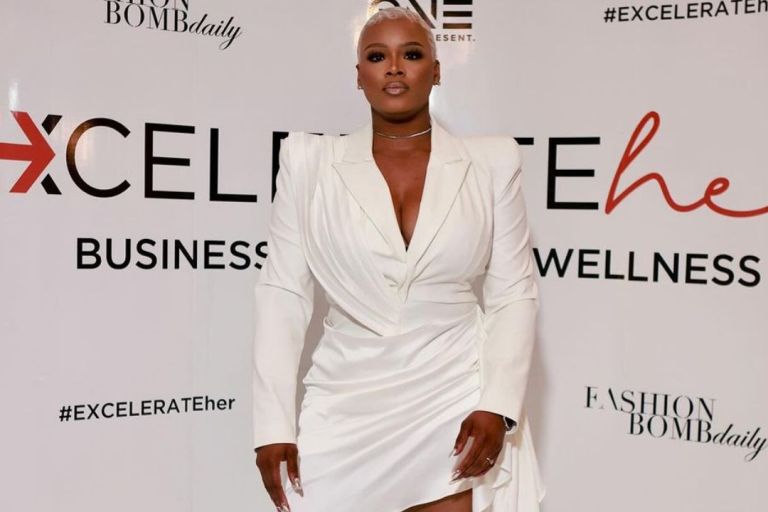 Fashion Bomb CEO Claire Sulmers Attends the ‘EXCELERATEHer’ Conference in a White Fashion Nova ‘Akaira Blazer’ Dress with Tom Ford Heels, a Hermes Mini Handbag,  & Fendi Shades!