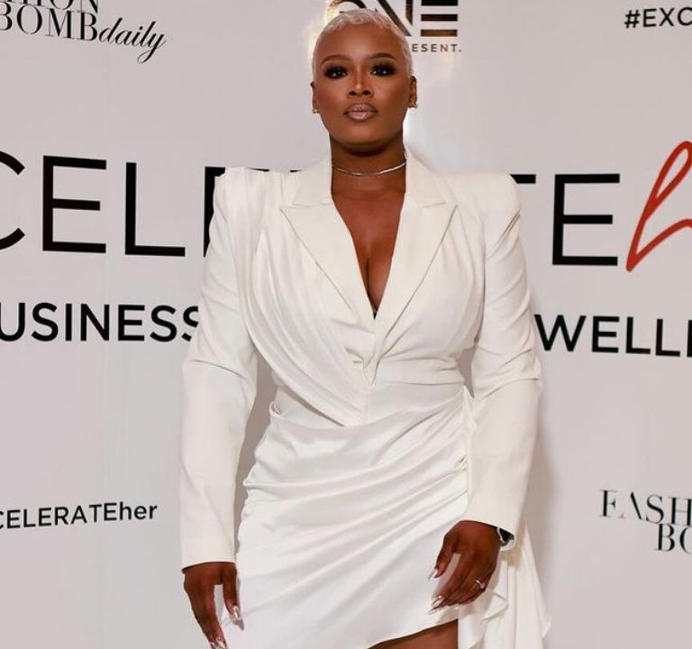 Fashion Bomb CEO Claire Sulmers Attends the ‘EXCELERATEHer’ Conference in a White Fashion Nova ‘Akaira Blazer’ Dress with Tom Ford Heels, a Hermes Mini Handbag,  & Fendi Shades!