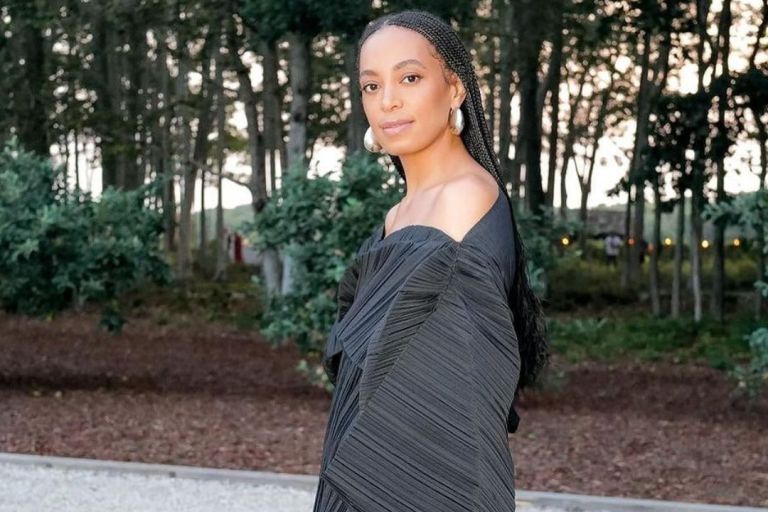 Solange Knowles Wore a Black Resort 2025 Look by The Row with Jill Sander earrings to the Watermill Center Annual Benefit