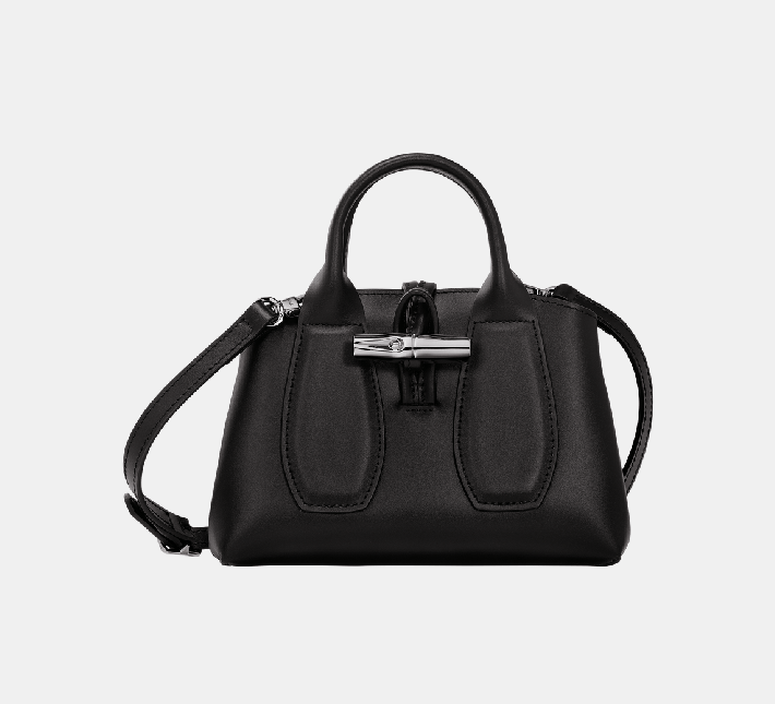 Pairing Mini Bags with Outfits: Do’s and Don’ts