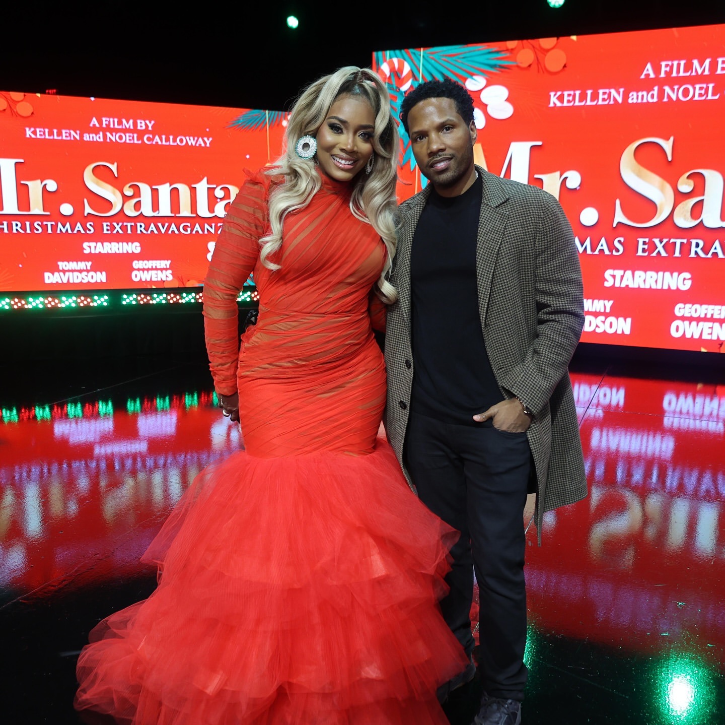 Yandy Smith Sings At The Mr Santa The Movie Premiere In Atlanta In A Red Oyemwen Gown Available At BeautyLifeFun Shop IMG 5645