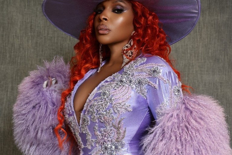 Mary J Blige Opens Her Tour “For My Fans” in Custom Purple Walter Collection, Angel Brinks, and a Lilac Mongolian Coat from FGM Bespoke