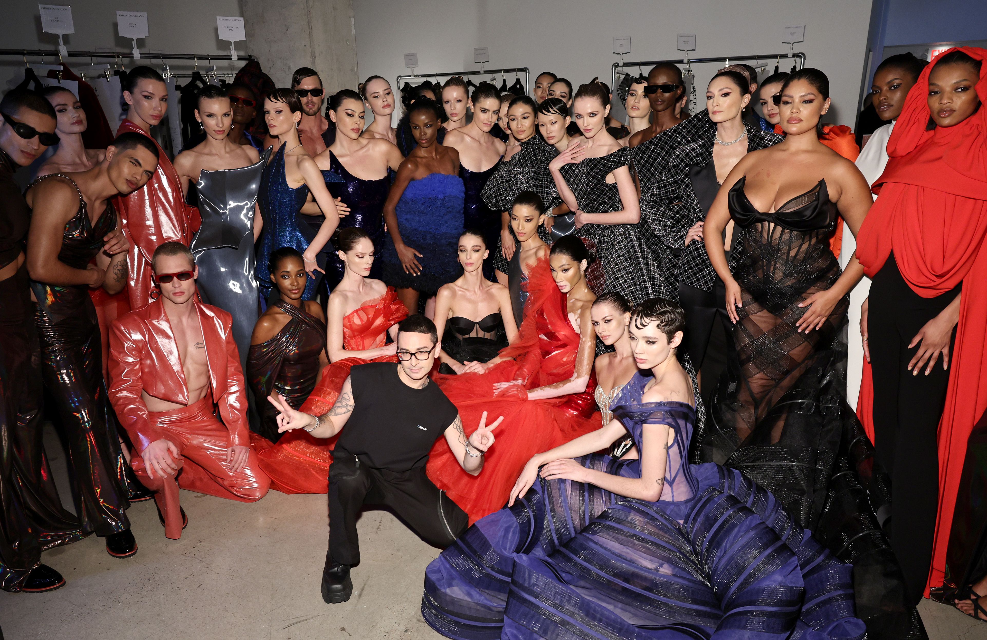 Christian Siriano FallWinter 2025 Collection Draws Inspiration From The Auto Industry With Metallic Palettes And Tactile Fabrics 28 2