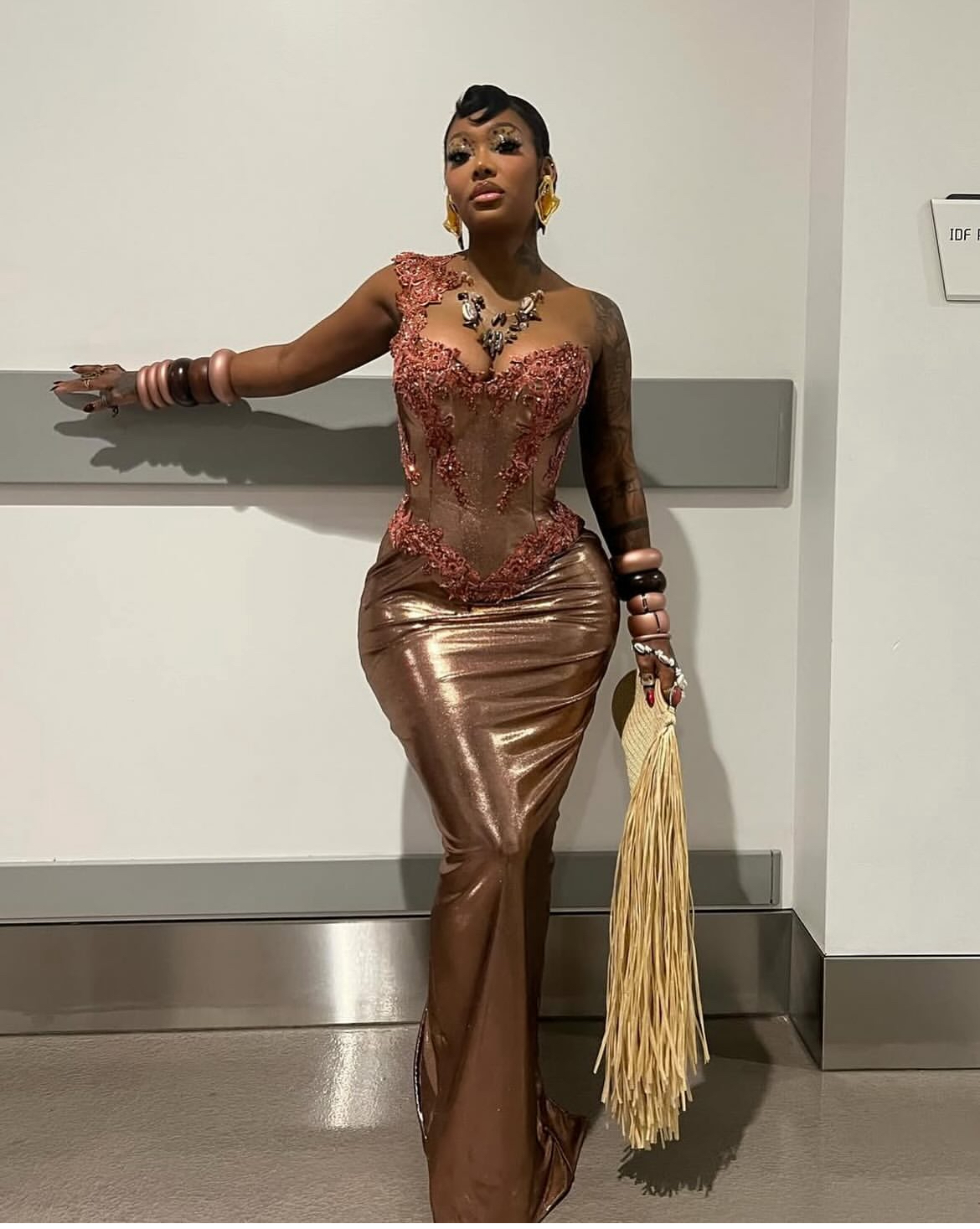 Billboard Music Awards Glorilla In A Black Dolce Gabbana Suit Claire Sulmers In A White Monot Gown Mariah The Scientist In A Lime Green Dress Morejpg 7