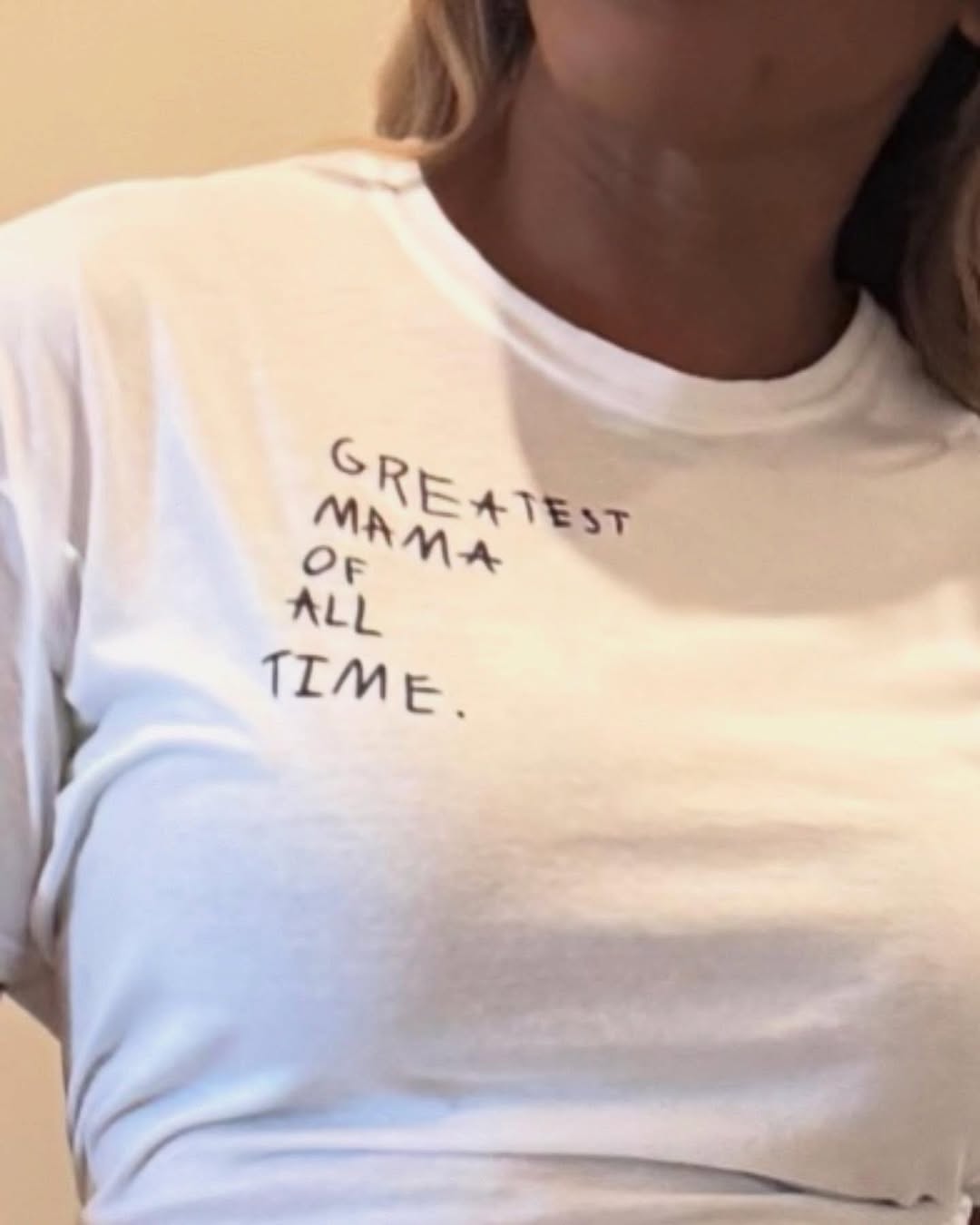 Serena Williams Posed For The Gram In Blue 690 Mugler Jeans And A White 1295 Balmain Jolie Madame Handbag 5