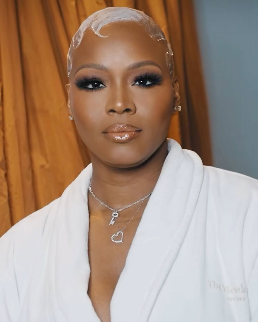 Claires Life Attending The Met Gala 2025 Wearing Black Opal Beauty Claire Sulmers