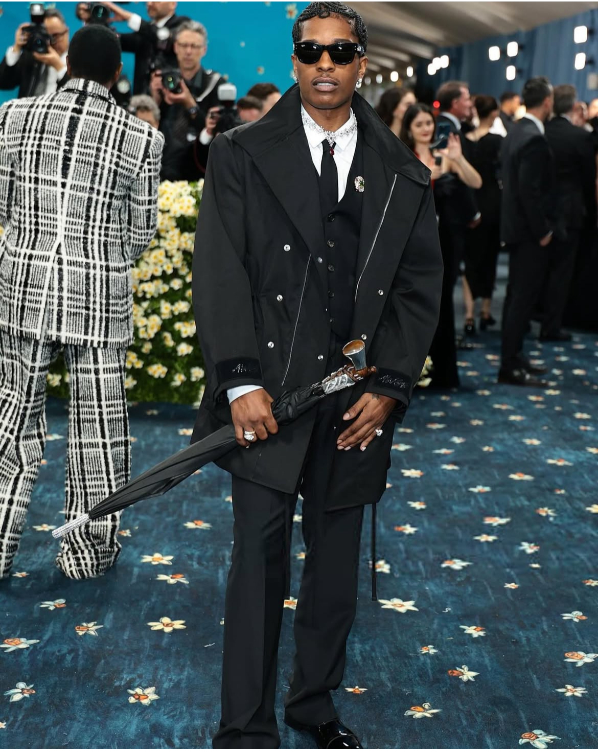 BeautyLifeFun Best Dressed At The 2025 MET Gala Superfine Tailoring Black Style 18