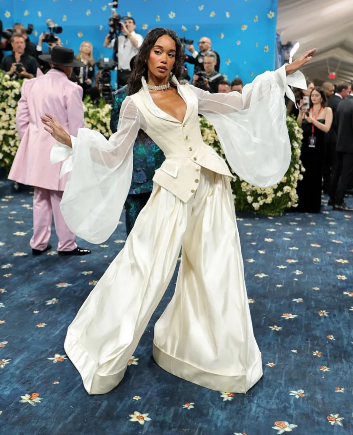 BeautyLifeFun Best Dressed At The 2025 MET Gala Superfine Tailoring Black Style 24