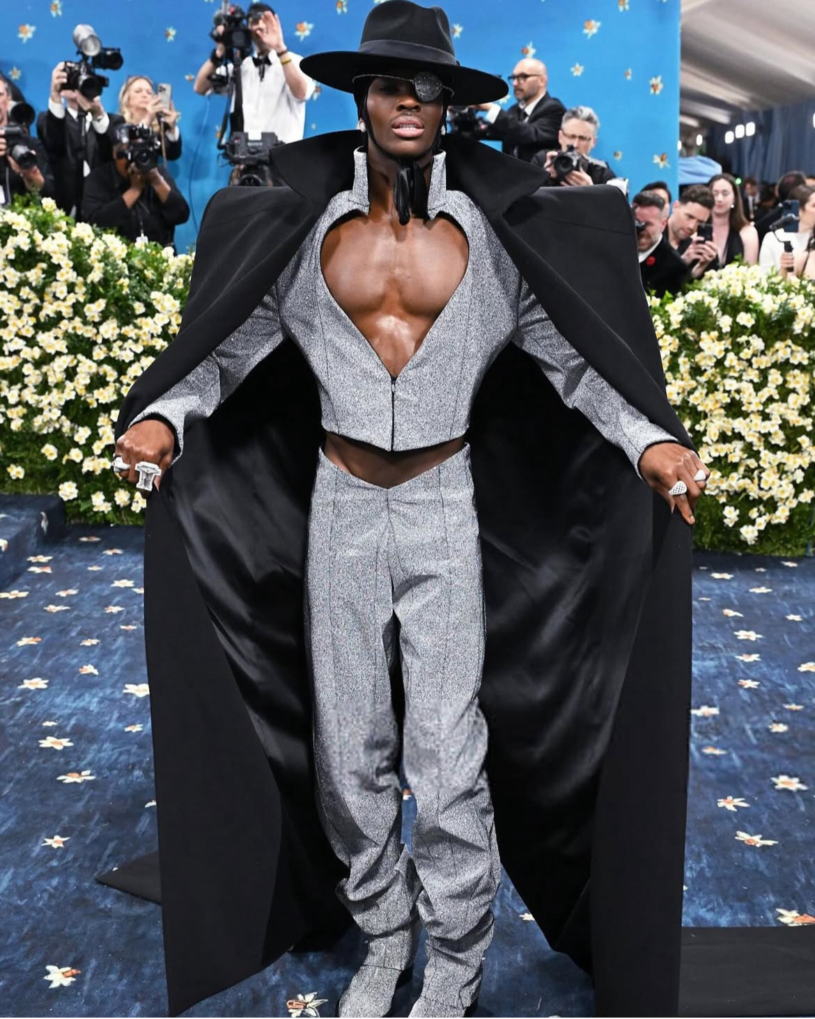 BeautyLifeFun Best Dressed At The 2025 MET Gala Superfine Tailoring Black Style 27