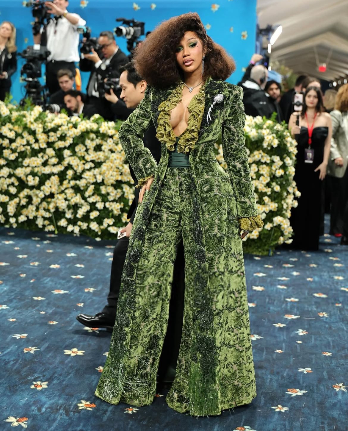 BeautyLifeFun Best Dressed At The 2025 MET Gala Superfine Tailoring Black Style 37