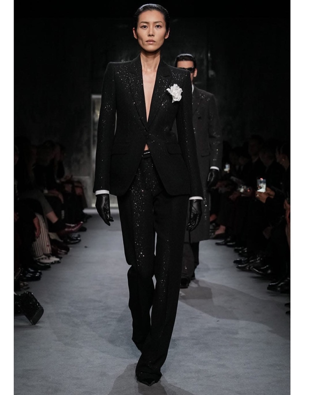 Who Wore It Better Adrien Brody And Nicole Kidman Wore Black Embellished Tom Ford Suits 2