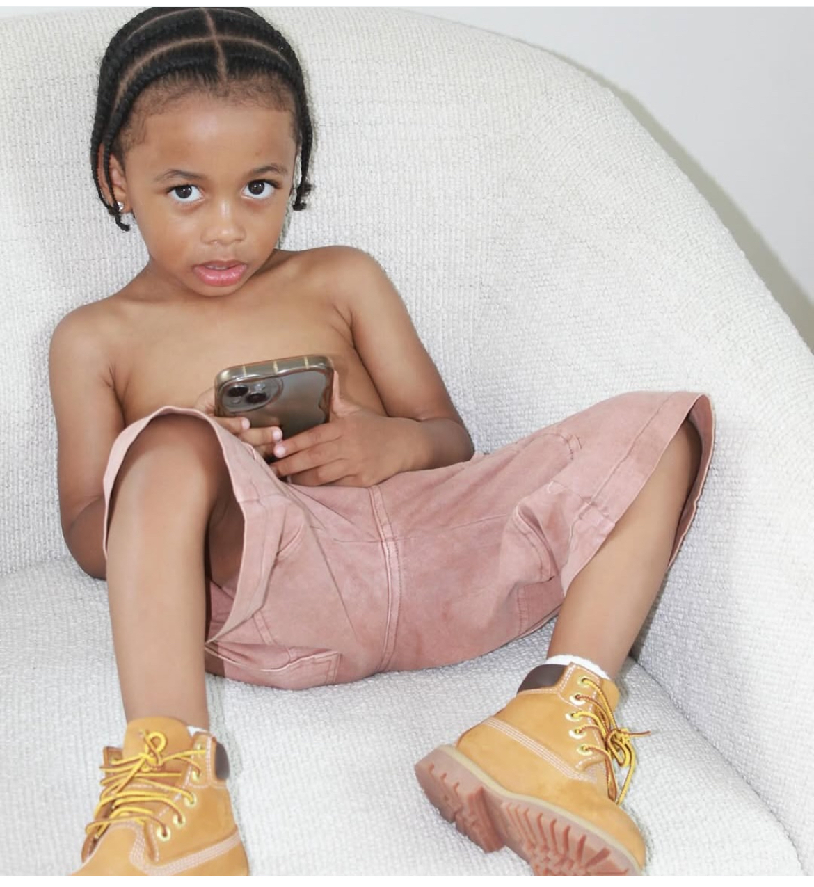 Cardi B Debuts Daughter Blossom In A Pink And Brown Louis Vuitton X Akashi Murakami Cherry Blossom Accessories 9