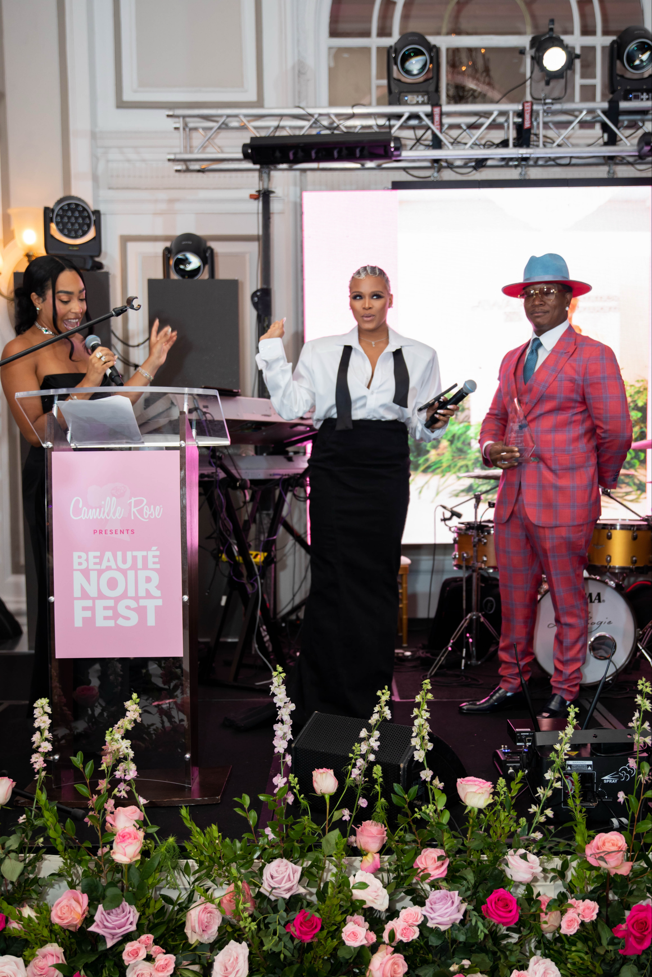 Claires Life Honored With The Inaugural Fashion Award At Camille Rose Naturals Beaute Noire Gala With Janell Stephens Yandy Smith Monyetta Shaw And Derek J IMG 6650