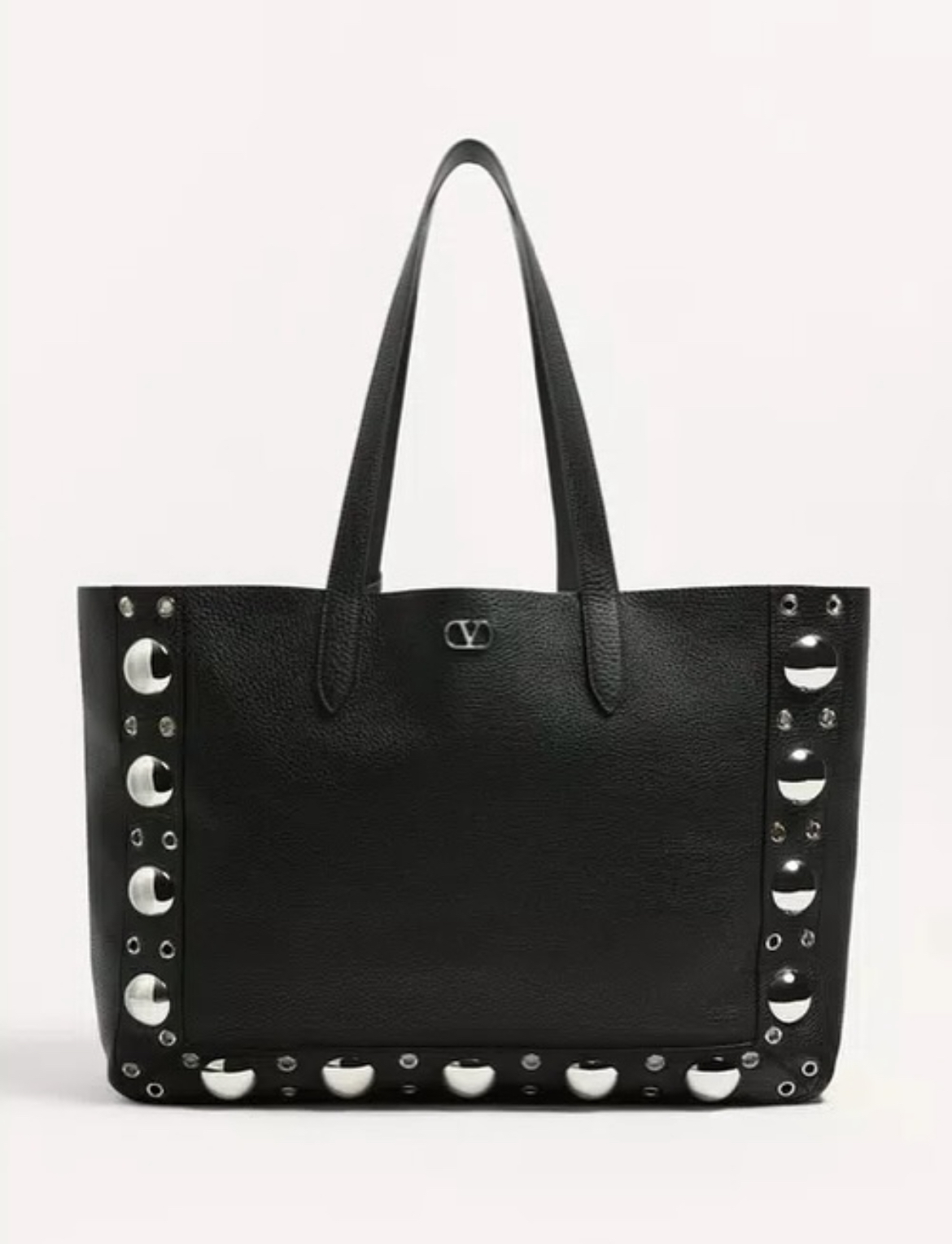 Fashion Bomb Accessories Coleman Domingo Was Captured Sporting A Black 3690 Valentino Studded Bag 5
