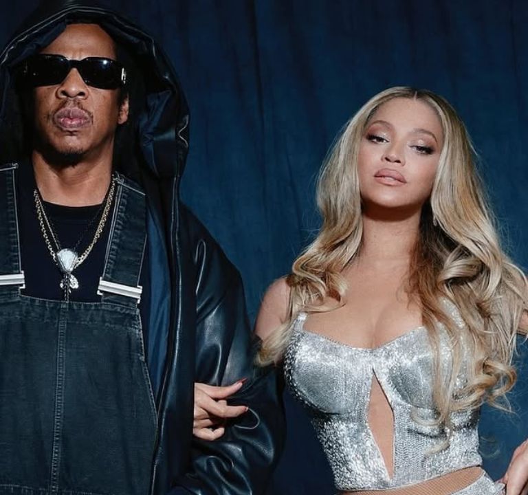 Fashion Bomb Couple: Beyonce Performs Alongside Jay-Z in a Crystal Mugler Look at the “Cowboy Carter” Tour in Paris