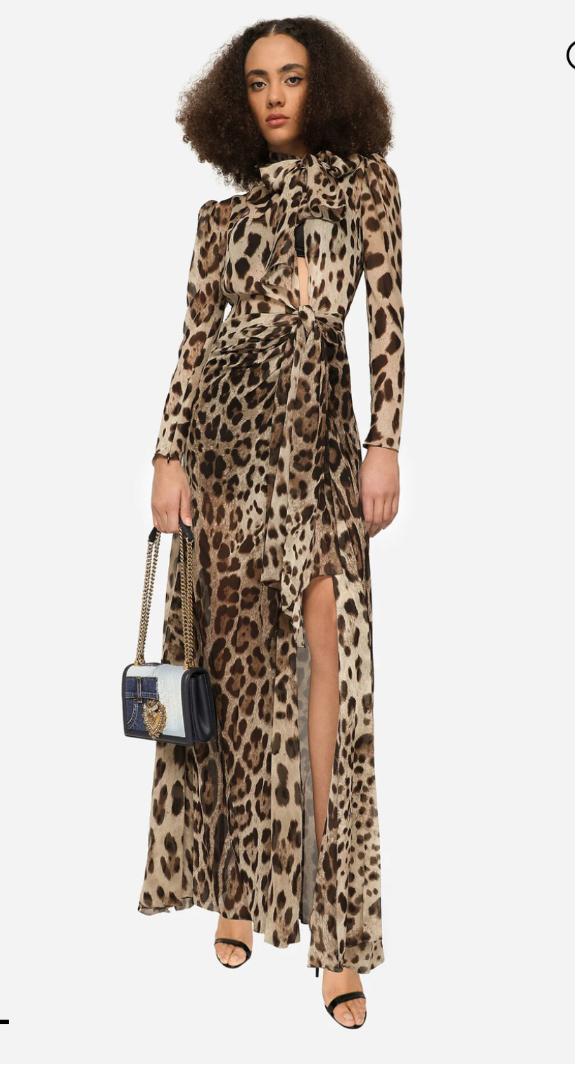 Kris Jenner Wears Leopard Print Dolce Gabbana Georgette Maxi Dress While Sightseeing With Khloe Kardashian In Venice IMG 7422