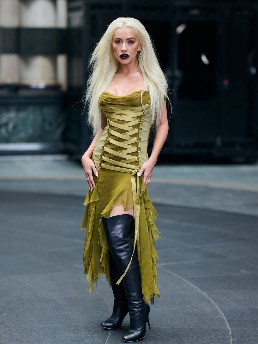 Christina Aguilera Promoted The New Burlesque Musical On Broadway In A Green Vintage Versace Dress 3