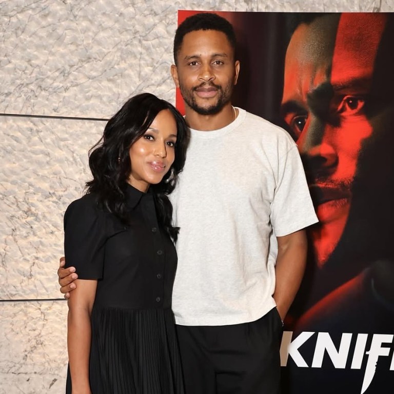 Kerry Washington Wears Black Tory Burch Dress with Desert Beige and Orange Prada Galleria Bag at The Knife Screening
