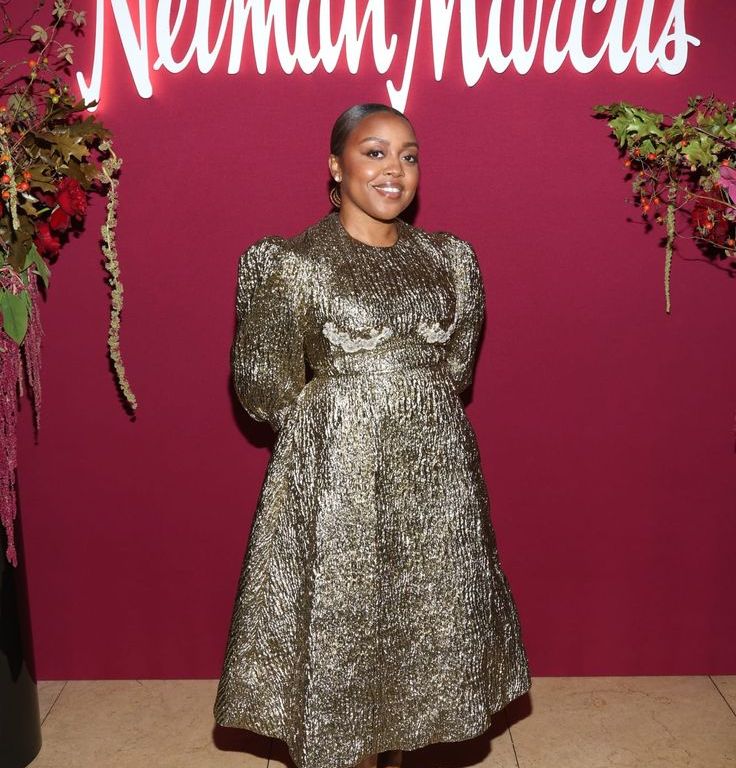 Saks Fifth Avenue Seeks $1 Billion for 49% of Bergdorf Goodman in Strategic Pivot