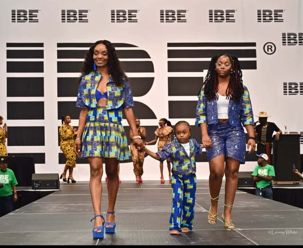 JFlize By Jessica Anderson Fowlkes Will Present Colorful Sets With Embroidery 10