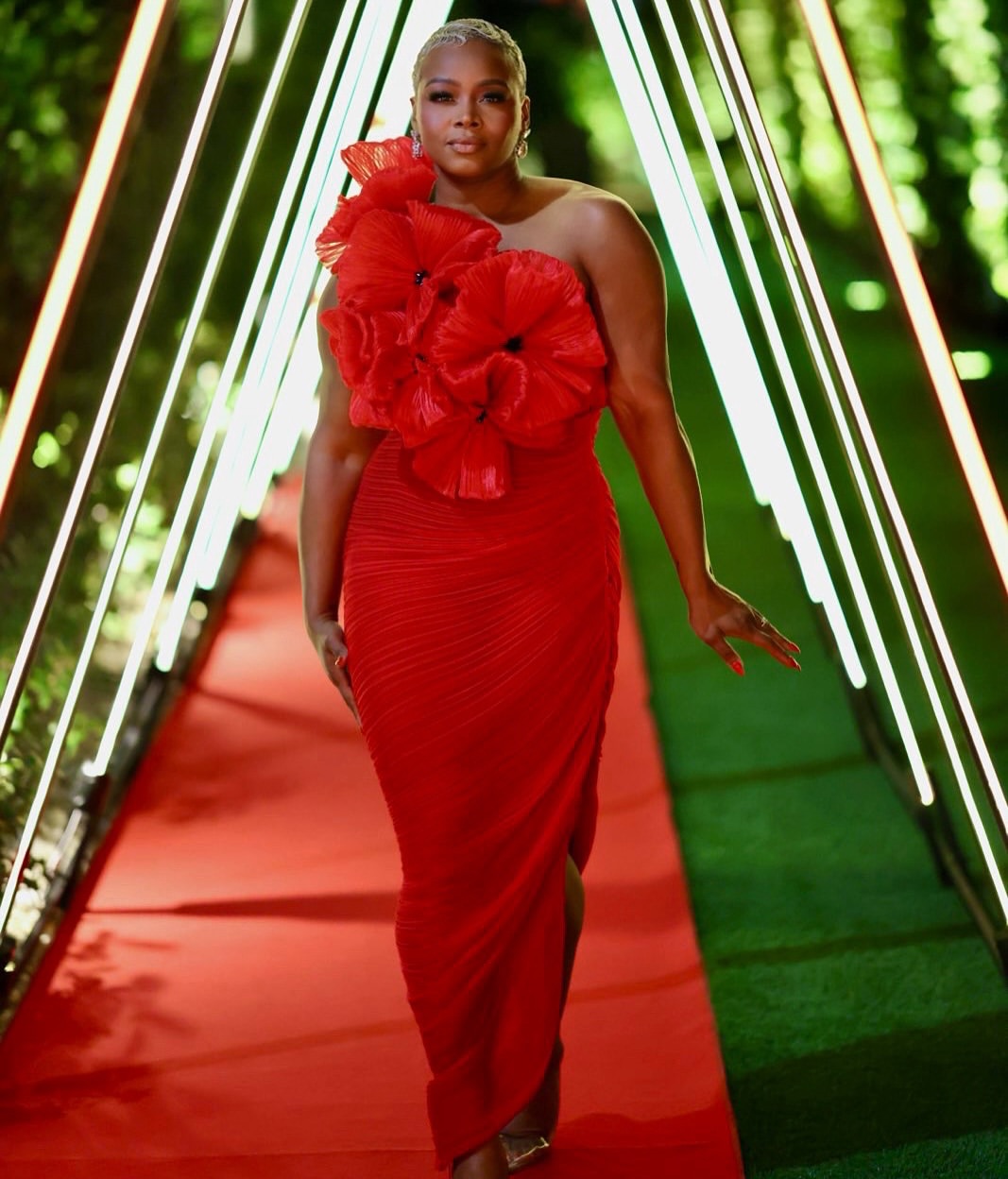 Fashion Bomb CEO Claire Sulmers Celebrates Monique Rodriguez Birthday In A Red Atelier Indigo Mazu Dress 7