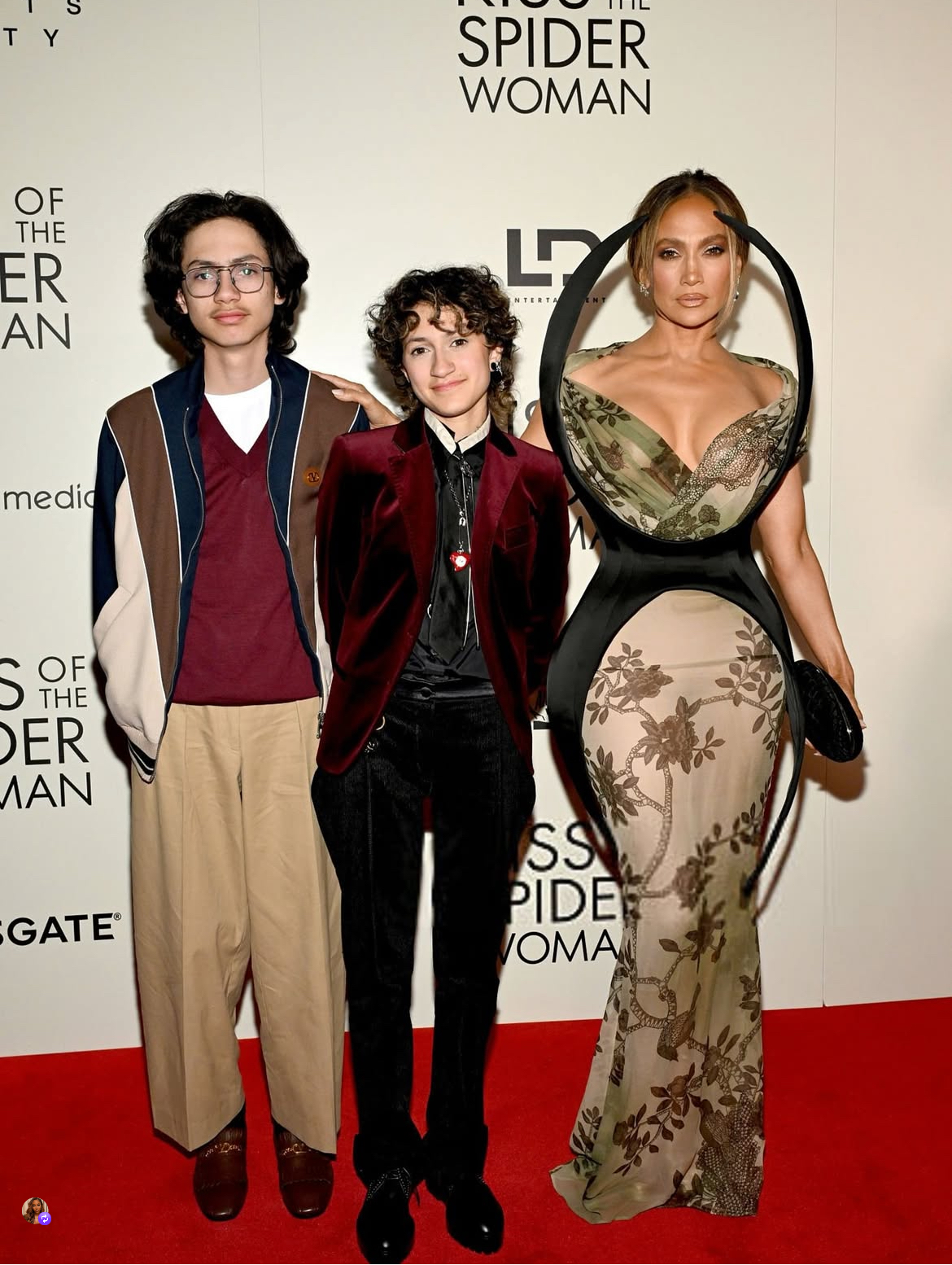 JLO Reunites With Ben Affleck At The 22Kiss Of The Spider Woman22 Premiere In A Green Harris Reed Gown 3