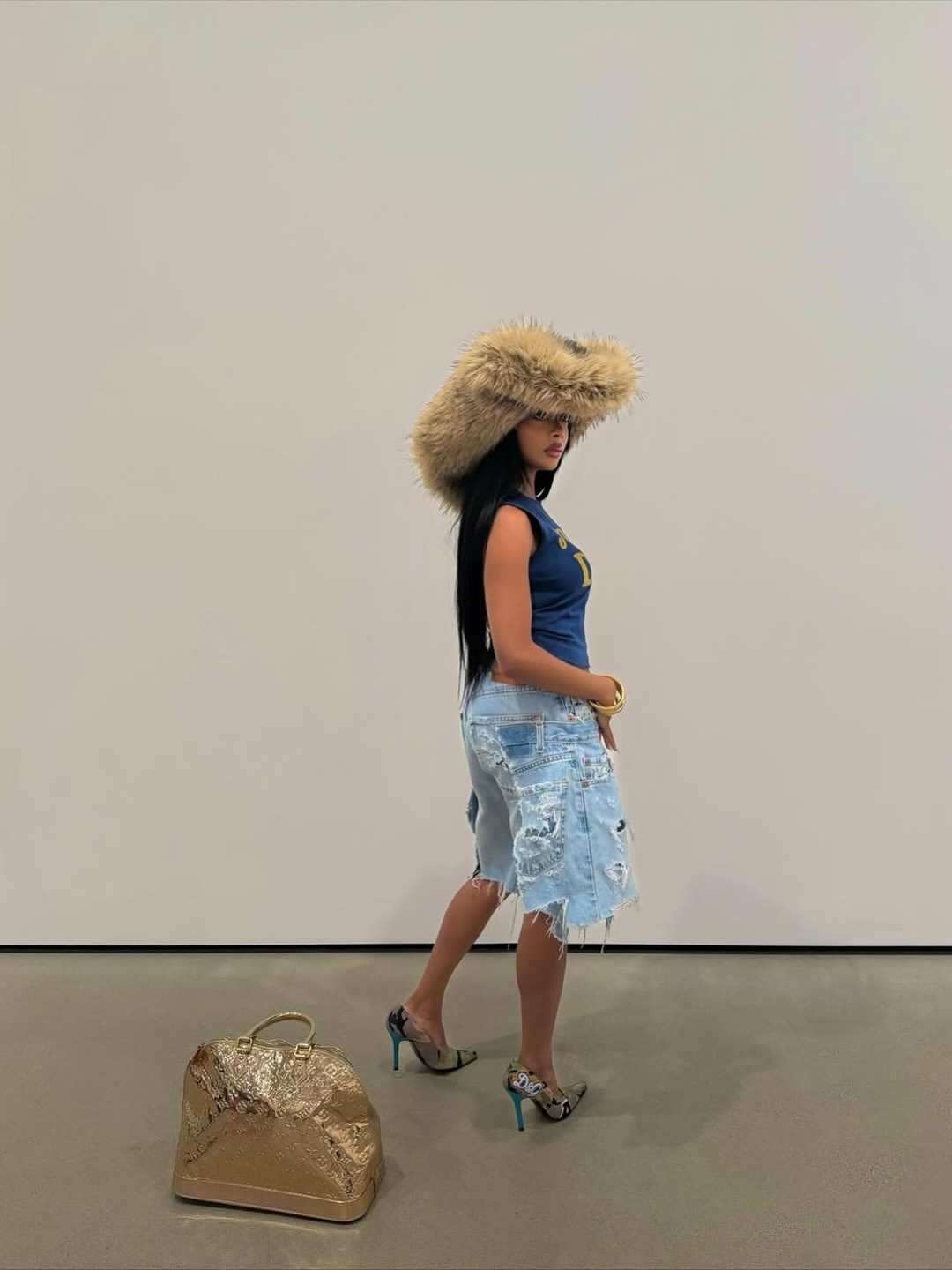 You Ask We Answer Skai Jackson Posed In A Brown 295 Kim Shui Faux Fur Hat For The Gram 2