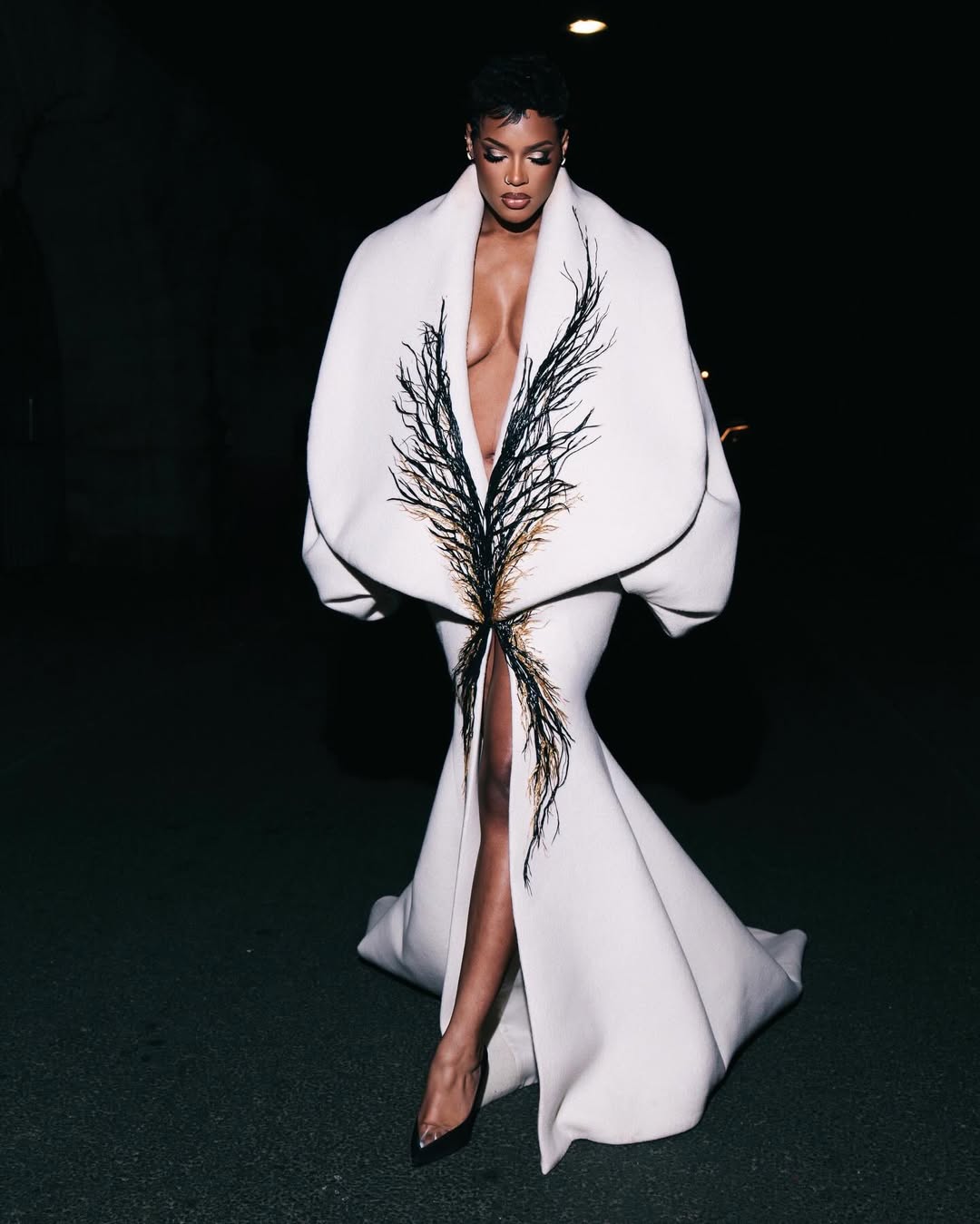 1 Didi Stone Wears Ivory Sculptural Stephane Rolland Haute Couture Gown To Time France Event