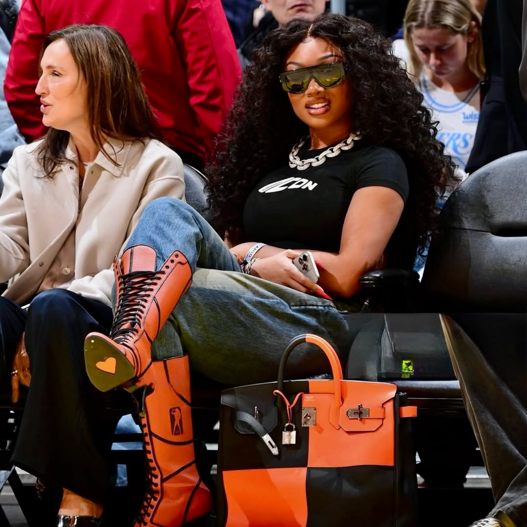 8 Megan Thee Stallion Courtside In Orange Lace Up Heels And A Black And Feu Hermes Casaque HAC Bag At The Mavs Vs Lakers Game