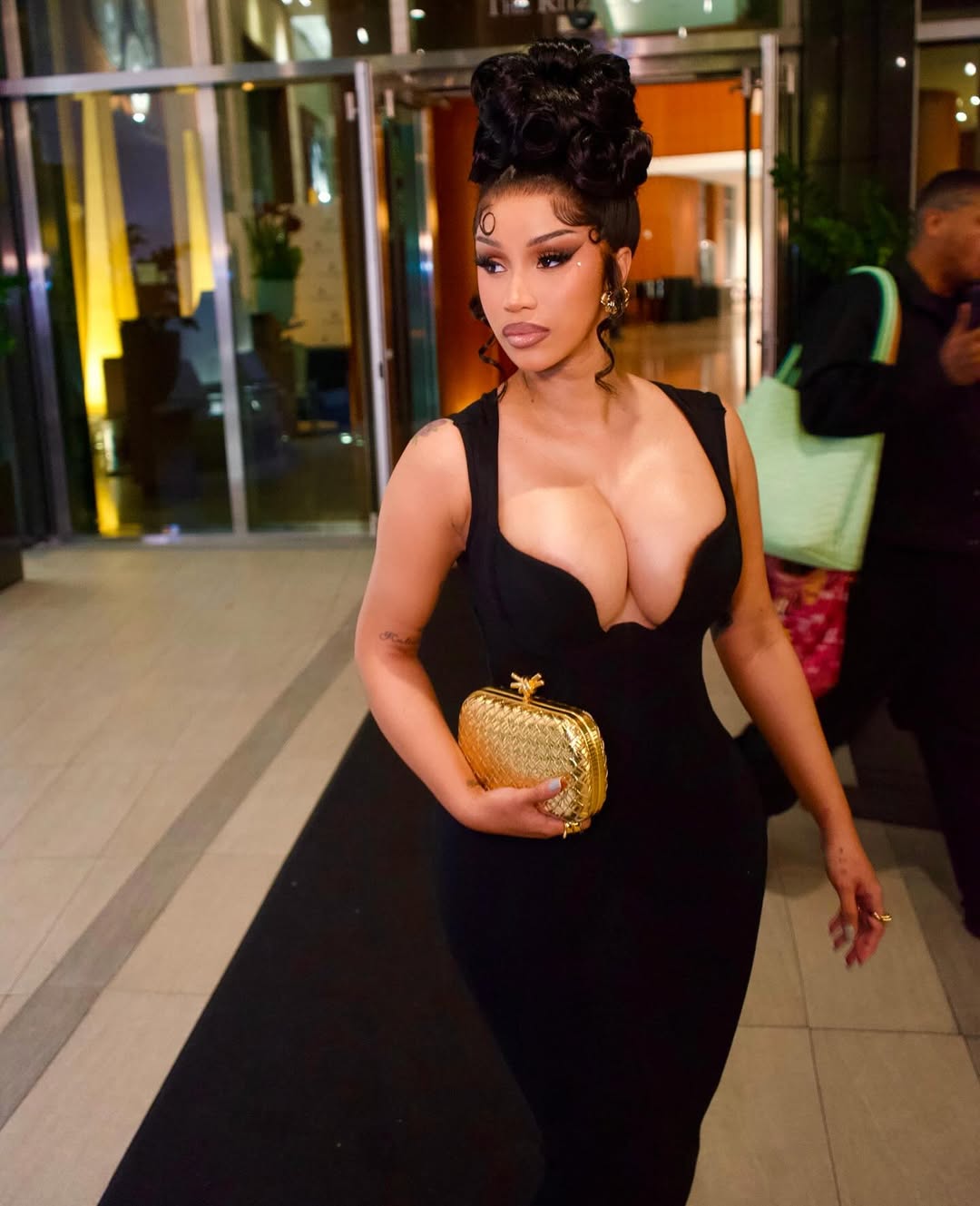 You Ask We Answer Cardi B Wore A Custom Candice Cuoco Dress With Rene Caovilla Sandals For Stefon Diggs Birthday 1
