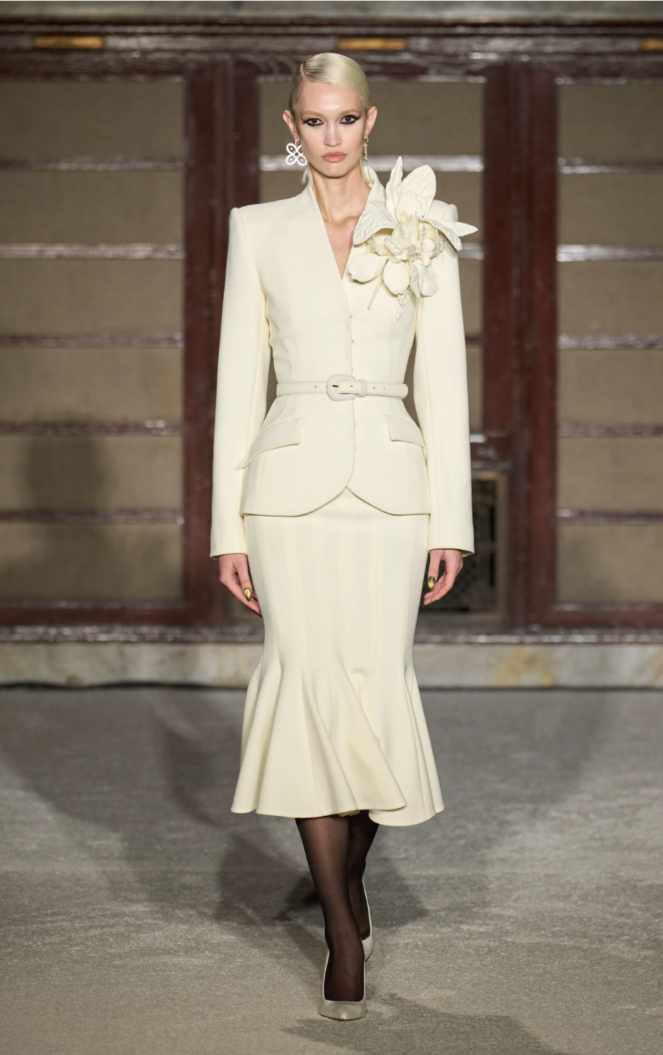 6666 Lauren Sanchez Bezos In White And Black Sergio Hudson Fall 2026 Structured Peplum And Colorblock Knit Dresses On Television Appearances